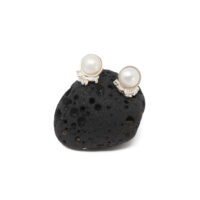 sugar babe pearl post earrings - Image 2