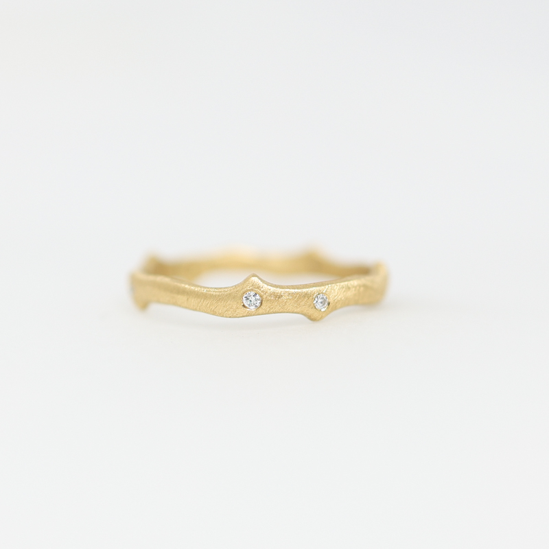 Yasuko Azuma brushed thorn and diamond band ring