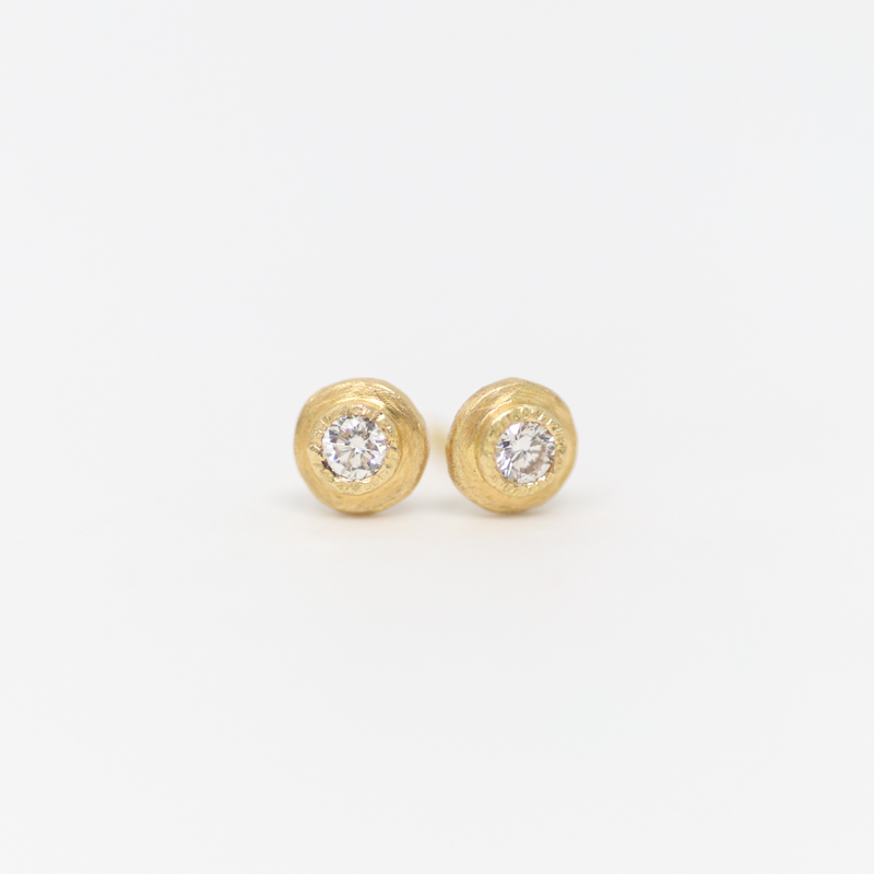 Yasuko Azuma diamond disc stud earrings