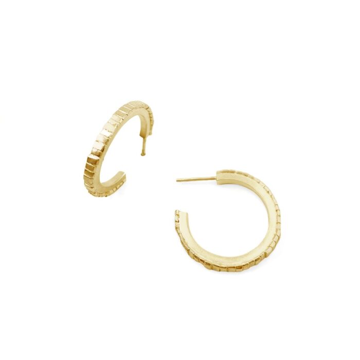 Kelsey Simmen sugar brick horizontal hoops