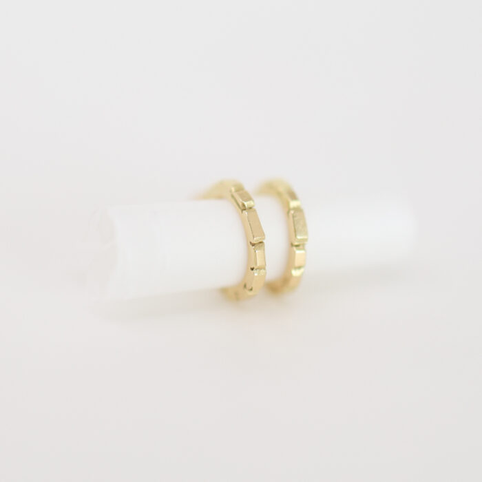 kelsey simmen 18k yellow gold huggie hoops