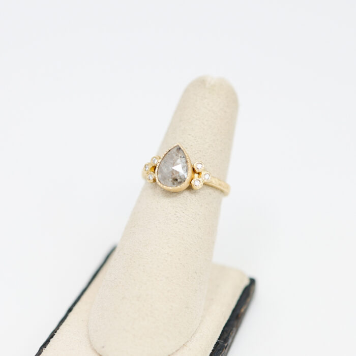 pear shaped diamond ring - Image 3