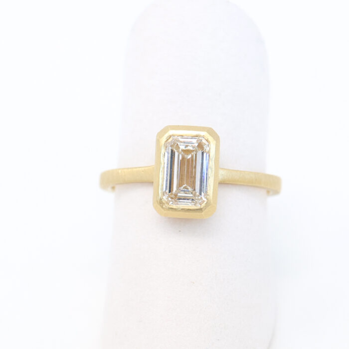 the masterpiece emerald cut diamond bezel ring - Image 2