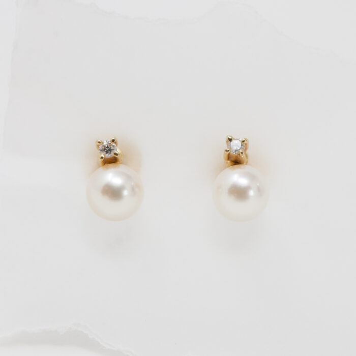 diamond & pearl drop earrings