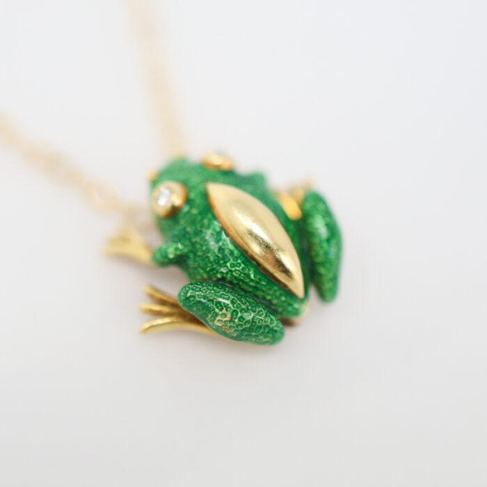 enamel and yellow gold frog - Image 2