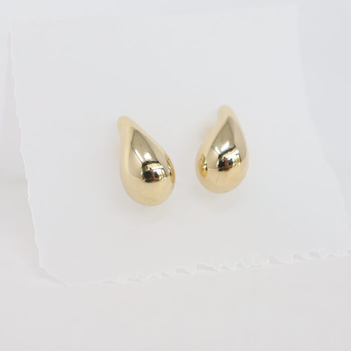 solid gold tear drop earrings