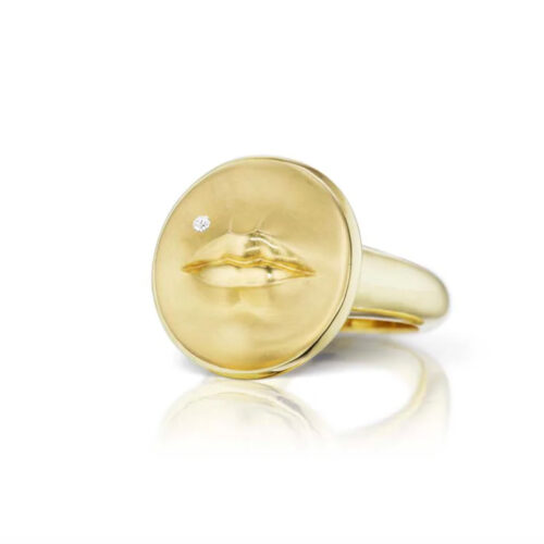 Anthony Lent kiss me ring in solid yellow gold