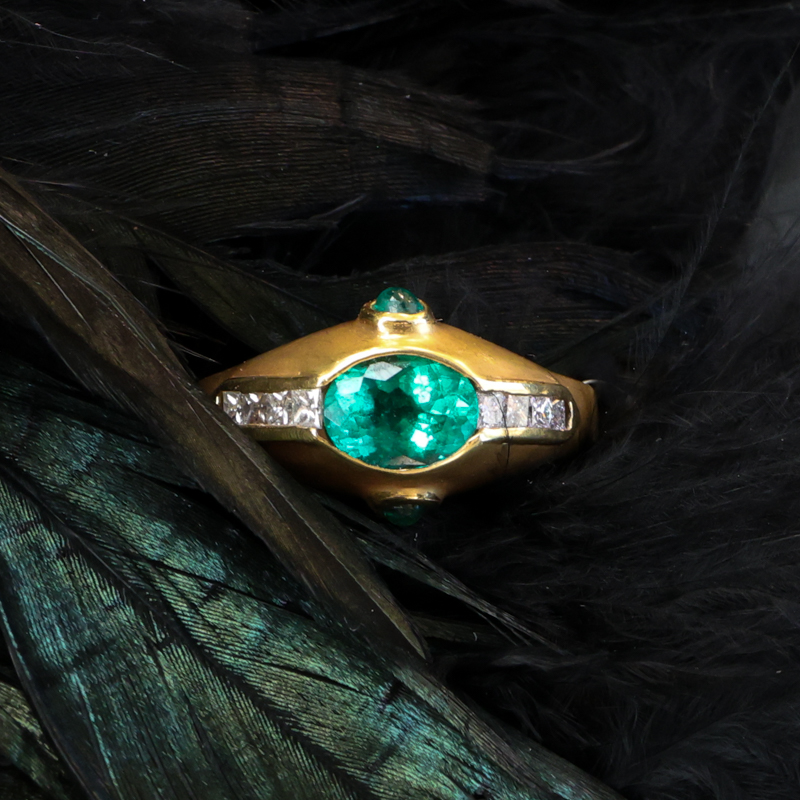 oval emerald cabochon signet ring, estate fine jewelry, salt hill jewelry