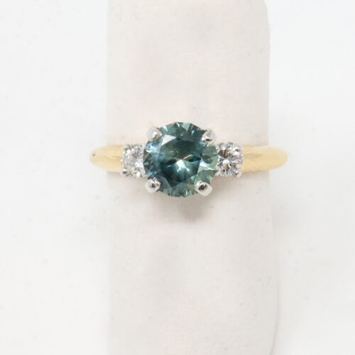 Montana sapphire 3-stone engagement ring