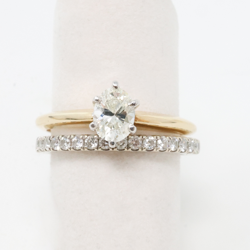 mixed metal oval diamond ring - Image 2