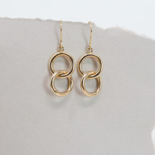 gold interlocking circle dangle earrings